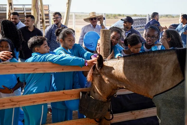 Imagem ilustrativa da imagem Estudantes conhecem vivências  do campo na Bahia Farm Show