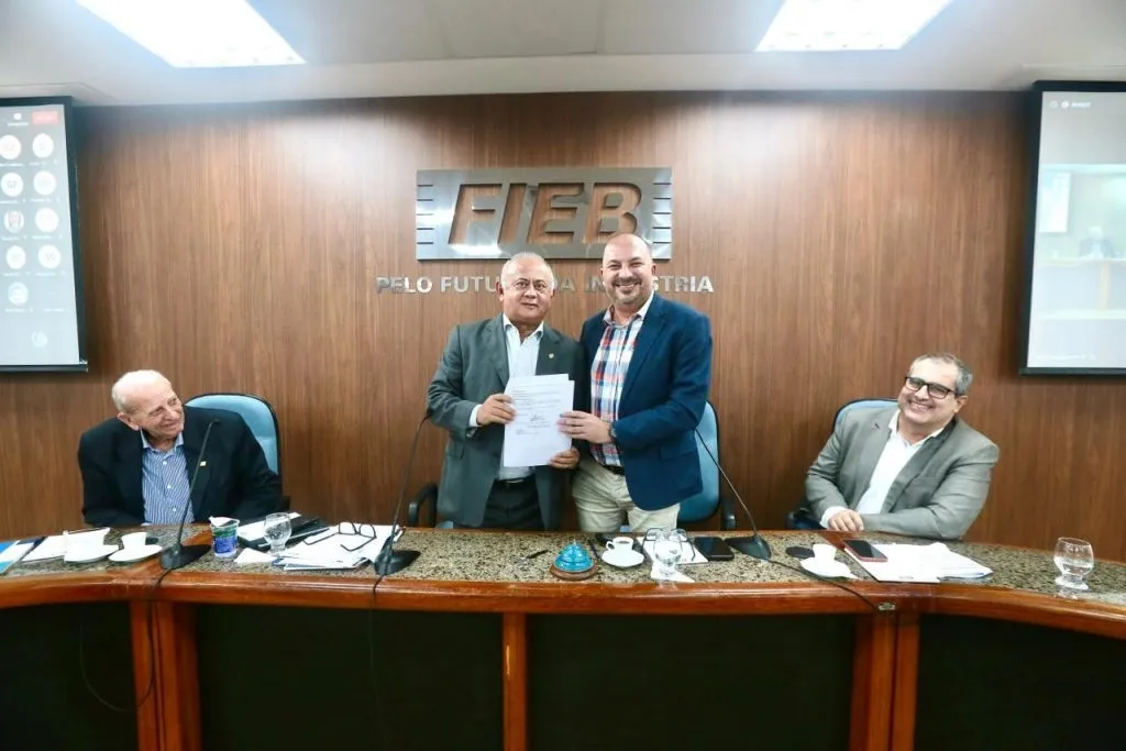 Acordo de cooperação foi assinado durante reunião de diretoria da FIEB