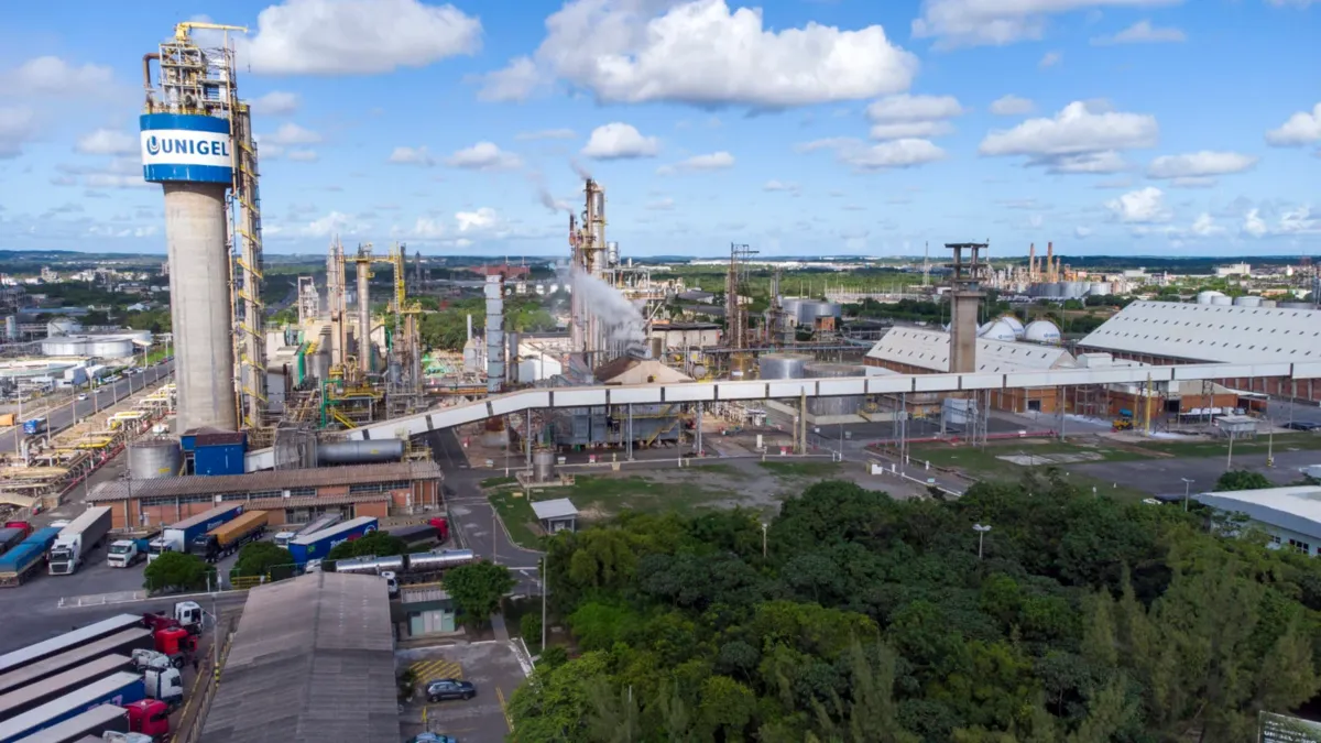 Petroleiros defendem que Petrobras retome o controle e operação das Fafen´s da Bahia e Sergipe