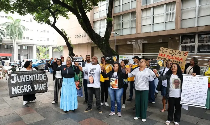 Parentes de outras vítimas de violência policial também protestaram