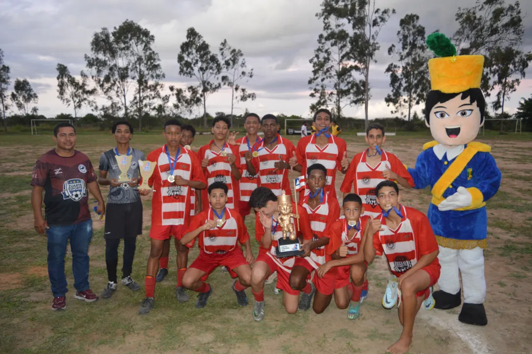 Seleção de Riachão do Jacuípe foi campeã da regional de Serrinha neste domingo, 9