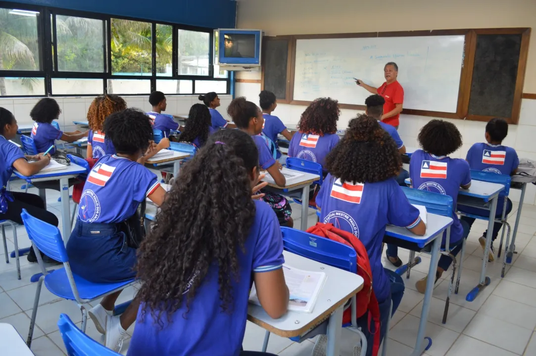 Ideia da ação teve início após a SEC detectar o interesse dos alunos em aprender uma nova língua