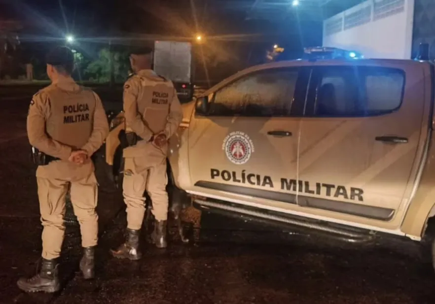 De acordo com informações da 23ª Companhia Independente de Polícia Militar (CIPM), as equipes foram atacadas por um grupo de homens armados e durante confronto foram encontrados dois bandidos no chão