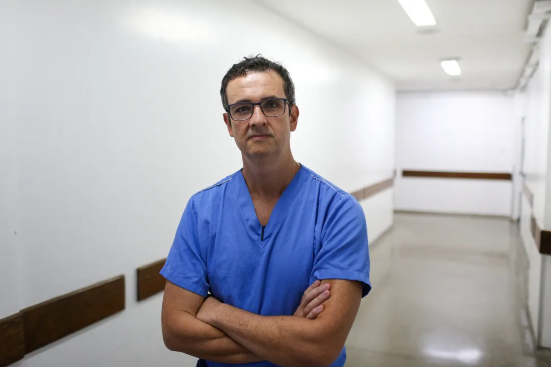 Leonardo Avellar, neurocirurgião