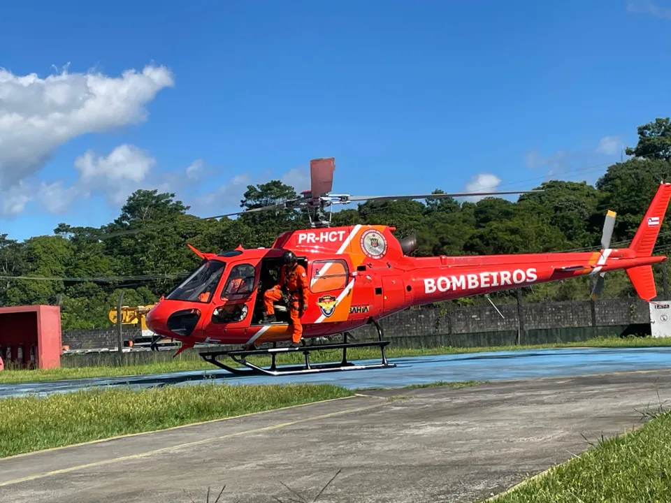 Durante todo o transporte, um médico da regulação acompanhou o procedimento