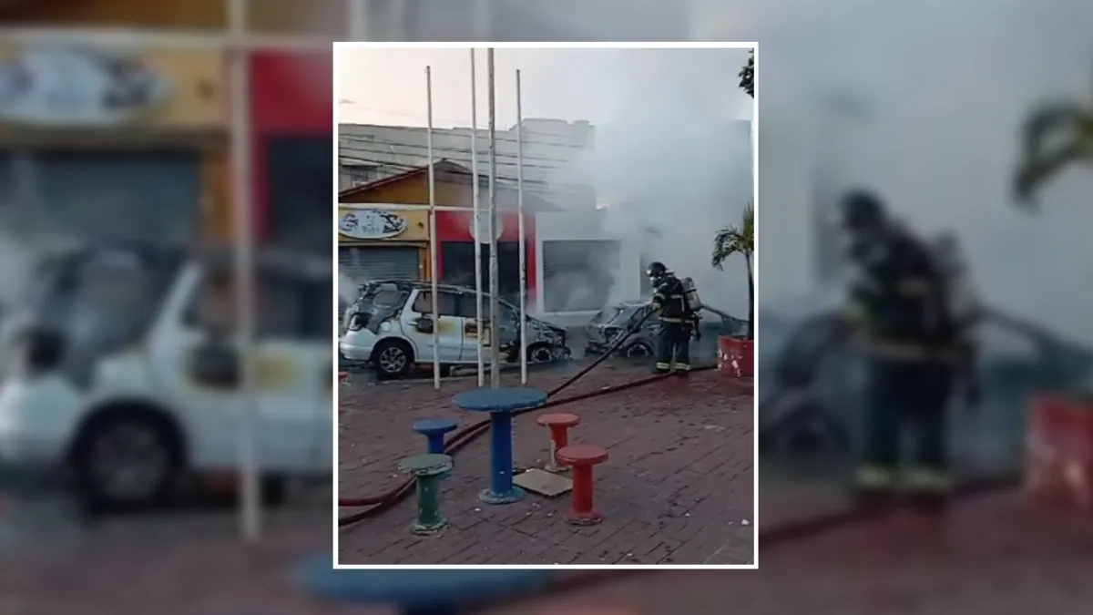 Imagem ilustrativa da imagem Incêndio destrói três carros em Salvador; assista VÍDEO