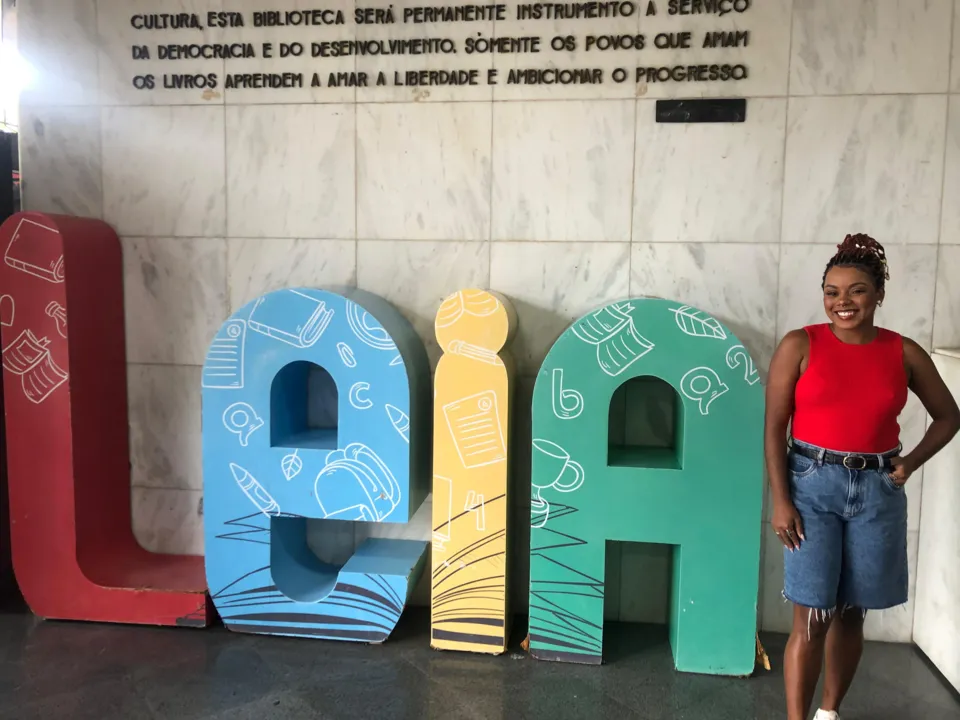 Samira Soares é influenciadora digital e faz doutorado em Literatura e Cultura na Universidade Federal da Bahia (Ufba)