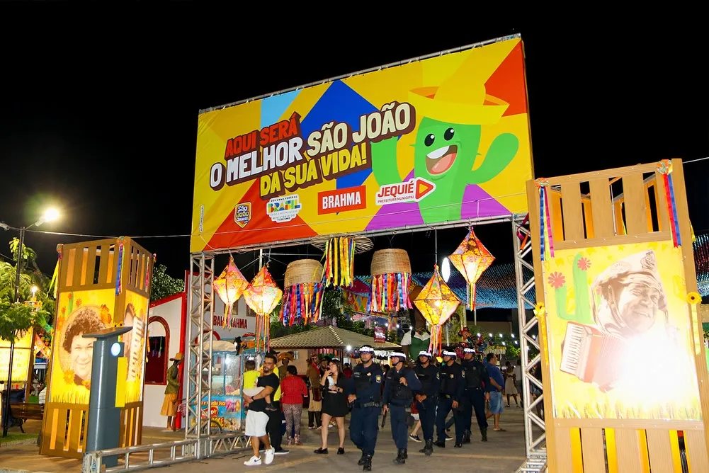Imagem ilustrativa da imagem Jequié abre a Vila Junina e inicia oficialmente o São João 2024