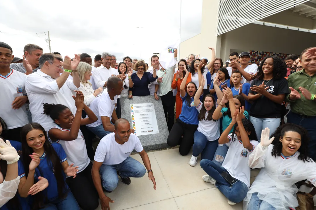 Inauguração de novo colégio de tempo integral