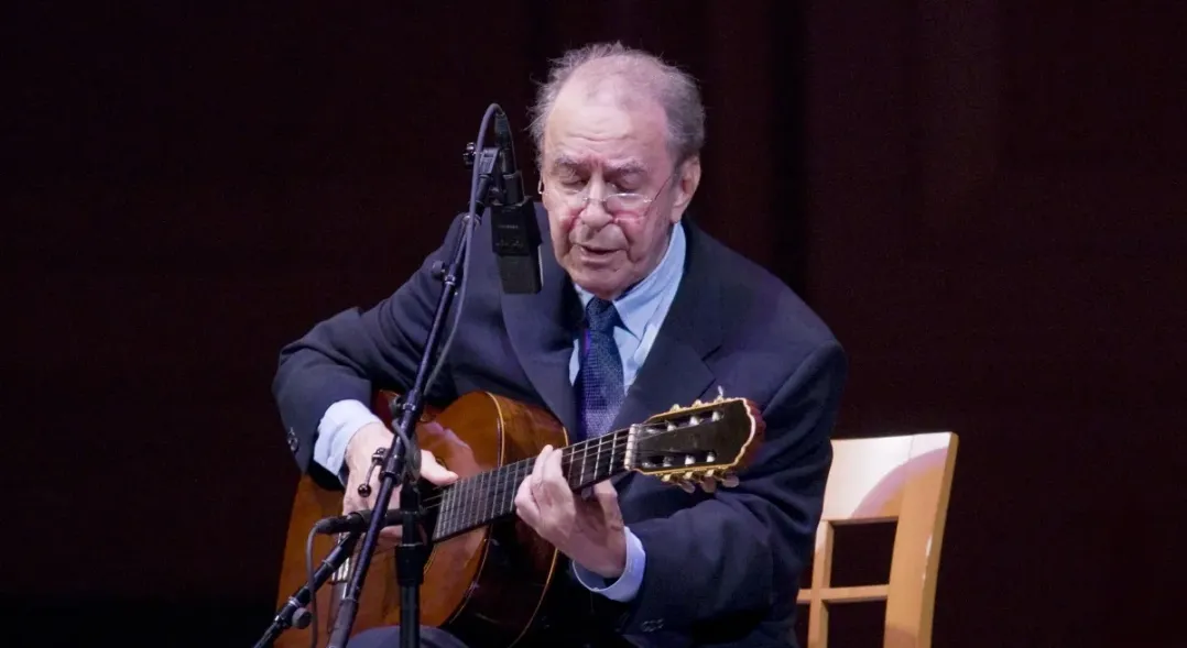 Pai da bossa nova João Gilberto