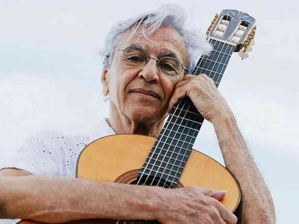 Imagem ilustrativa da imagem Juiz nega pedido e diz que Caetano Veloso não é o dono da Tropicália