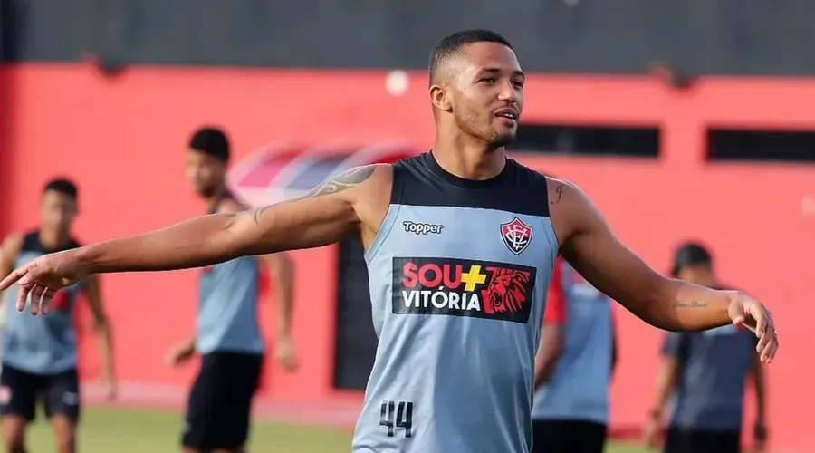 O atacante Felipe Garcia atuou no Vitória entre 2019 e 2020