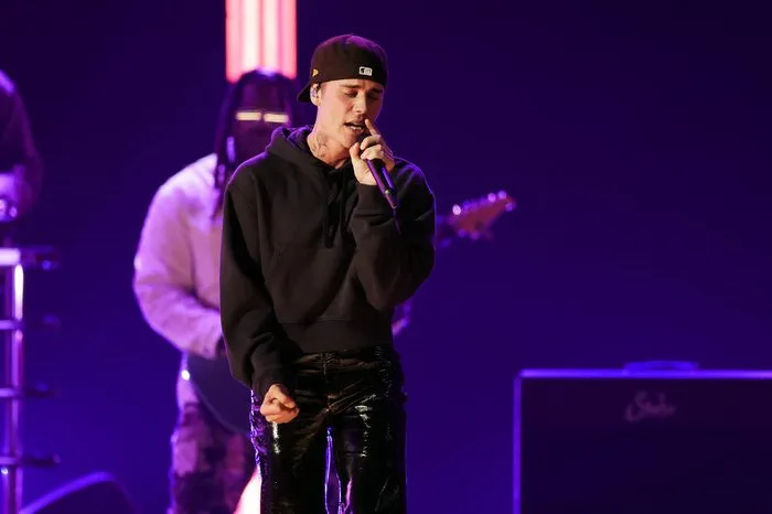 A estrela pop canadense Justin Bieber fez um show privado na Índia