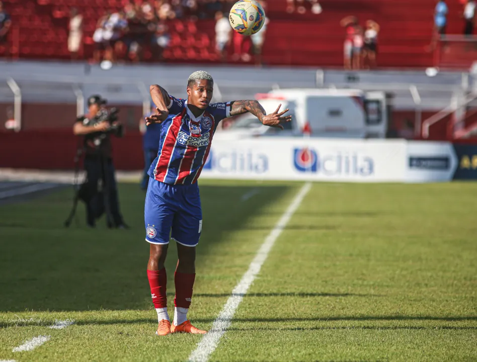 André em ação pelo Bahia no Campeonato Baiano