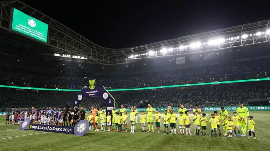 Partida entre Palmeiras e Bahia aconteceu no  estádio Allianz Park, na noite de domingo