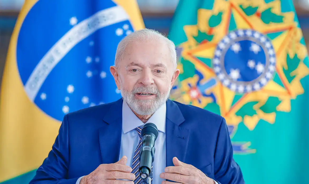 Presidente Lula (PT) diz que seu papel não é escolher chefe do governo americano