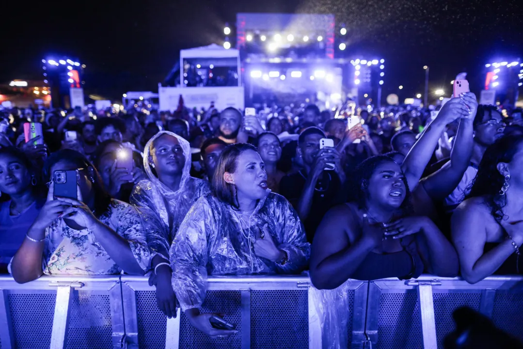 Público presente no Parque de Exposições