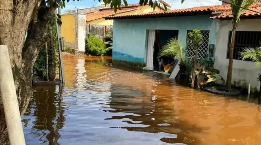 As chuvas que afetam o estado já obrigaram 2.909 famílias a deixarem suas casas