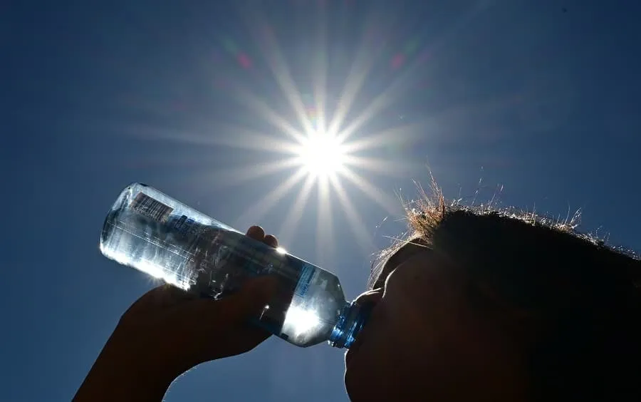 As chuvas incessantes, um fenômeno que os cientistas também relacionaram com o aquecimento do planeta, provocaram grandes inundações