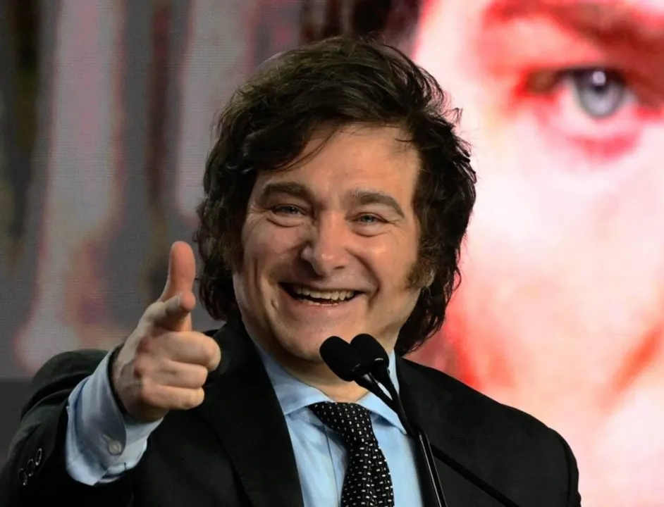 Javier Milei quer endurecer penas para adolescentes na Argentina