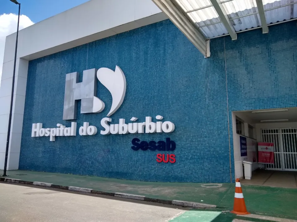 Vítima sobrevivente foi socorrida para o Hospital do Subúrbio