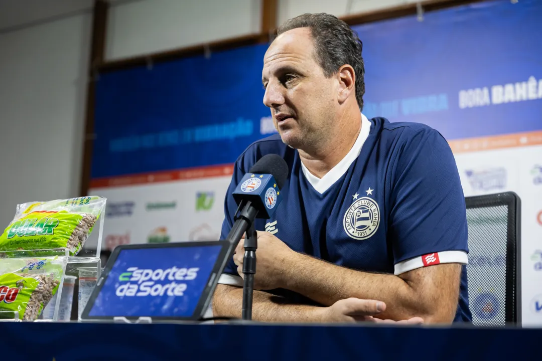 Rogério Ceni durante coletiva