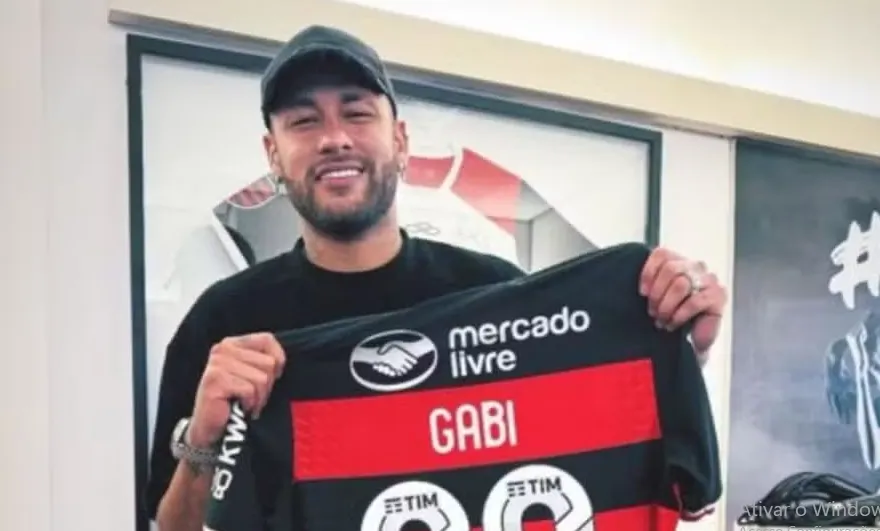 Neymar com camisa de Gabigol do Flamengo
