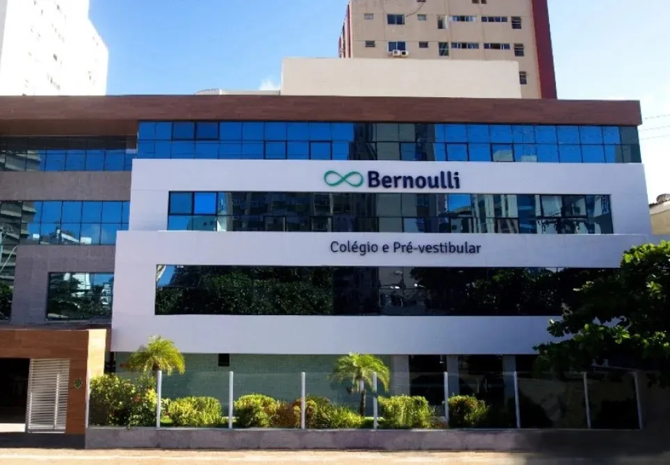 Líder do ranking, Bernoulli fica no Caminho das Árvores