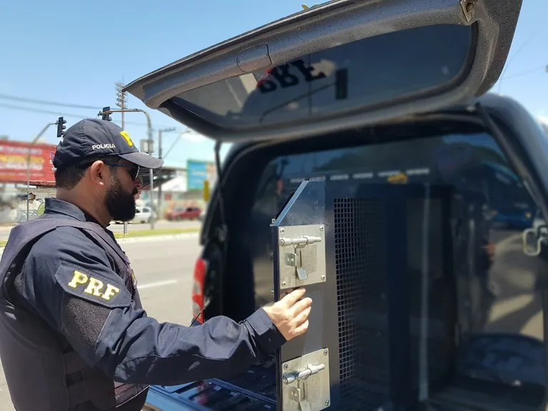 Homem foi encaminhado para delegacia da Polícia Civil