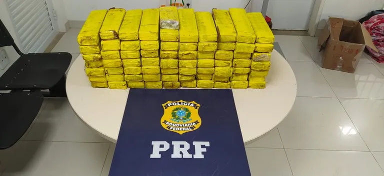 PRF encontra 50,9 kg de maconha em Vitória da Conquista