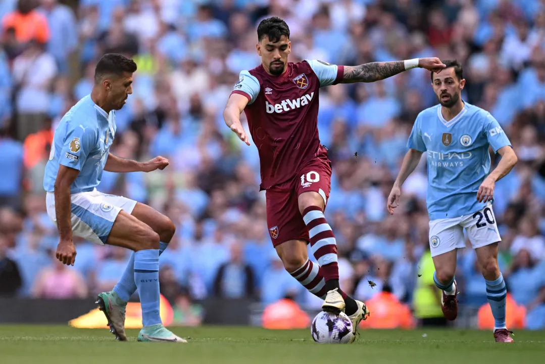 Paquetá durante partida contra o Manchester City