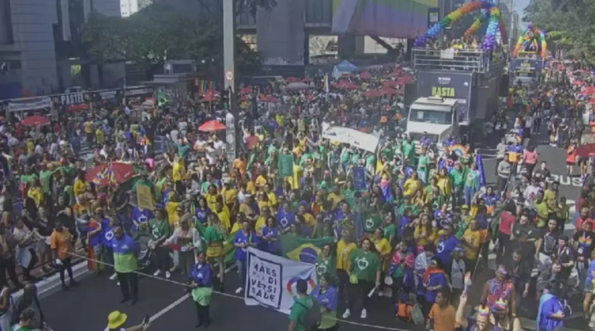 A primeira marcha do Orgulho no país aconteceu em 1997 e reuniu cerca de 2.000 pessoas