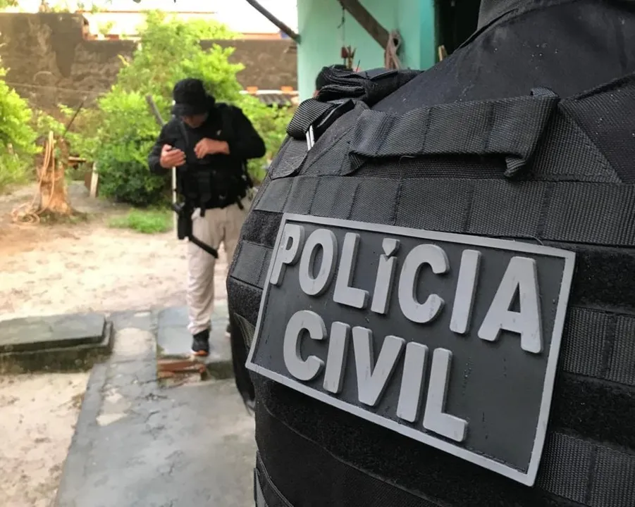 Imagem ilustrativa da imagem Polícia Civil autua em flagrante dois homens por furto em Itapuã