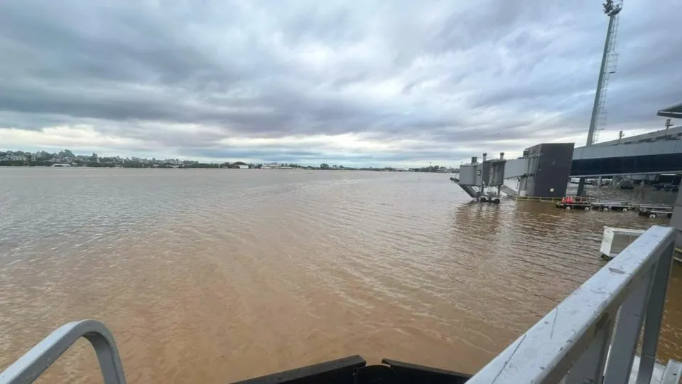Aeroporto Salgado Filho após a enchente