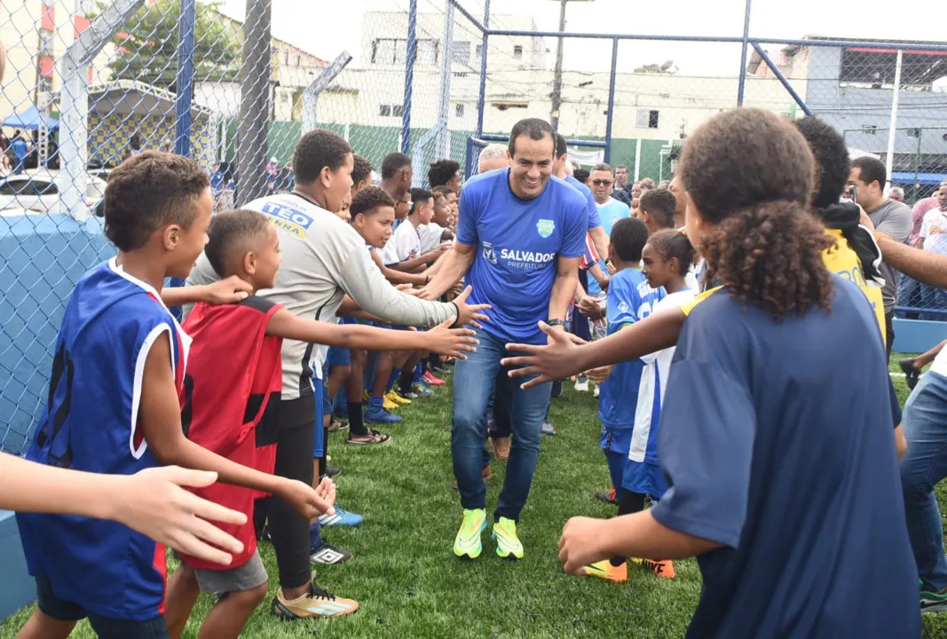 Competição está dividida em quatro fases: classificação, quartas de final, semifinal e final