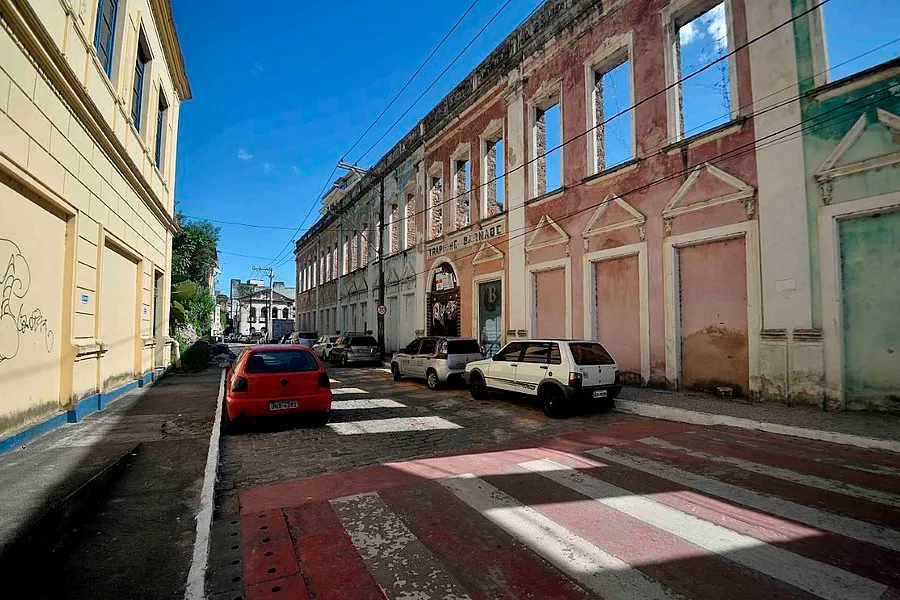 Rua Pilar, no Comércio, deverá receber programa de habitação popular da prefeitura