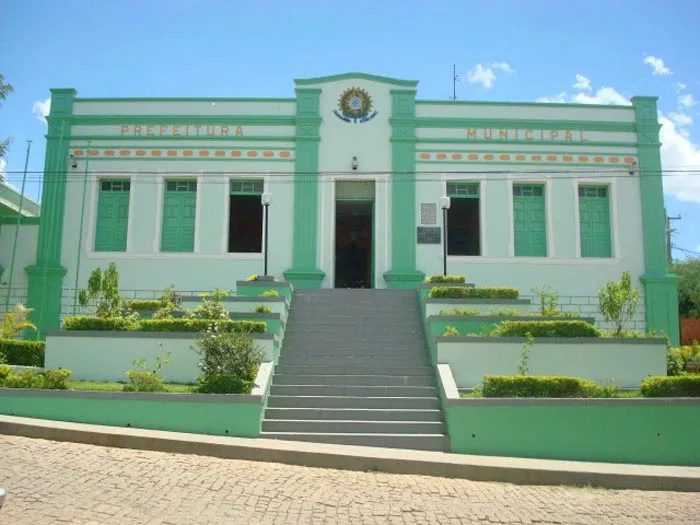 Segundo a prefeitura, empresa ainda não iniciou as obras de reparos gerais do hospital e não recebeu nenhuma quantia do município referente ao contrato