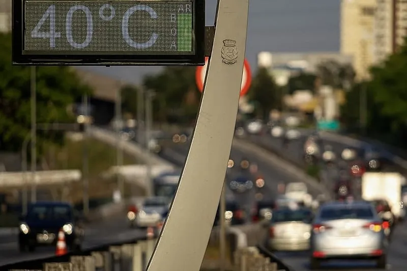 Conforme indicou o levantamento, as áreas do Centro-Oeste, do Nordeste, do Norte e do Sudeste do Brasil estão incluídas na lista das cinco regiões da Terra onde o calor pode tornar impossível