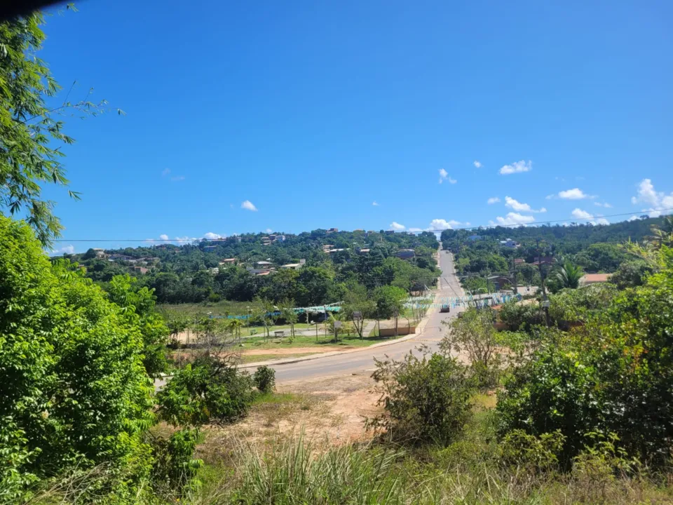 Da Estrada do Coco é possível ver a imensidão do loteamento Jardim Imbassahy.