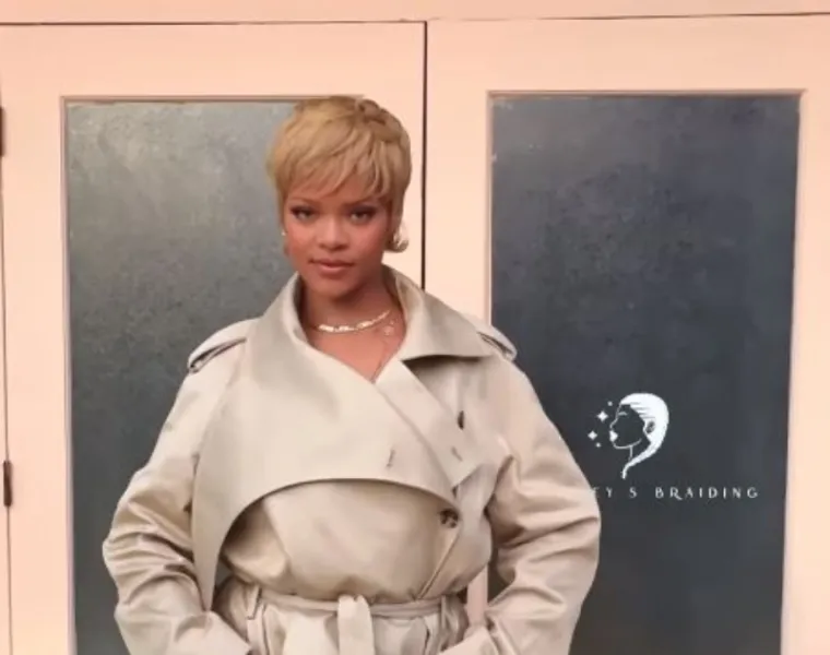 Rihanna confirmou produção do seu novo álbum, durante o lançamento da Fenty Hair