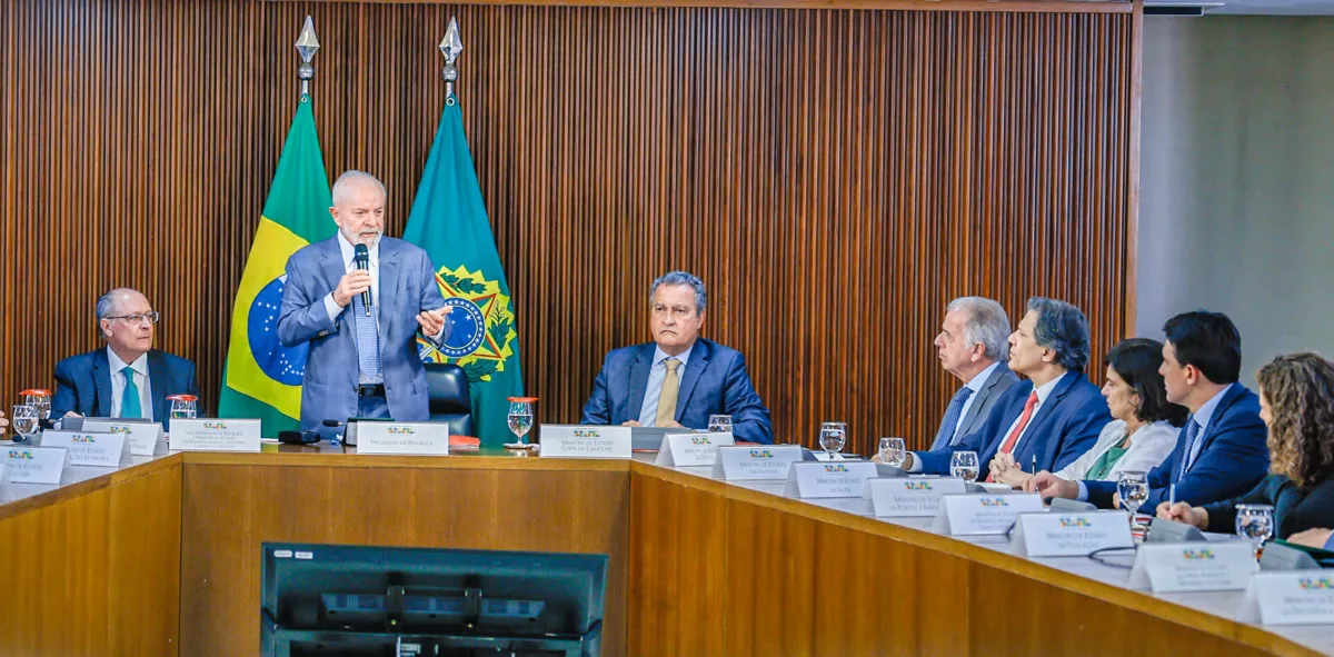 Em reunião com equipe ministerial, Rui e Lula apontaram falhas em sistema da prefeitura de Porto Alegre