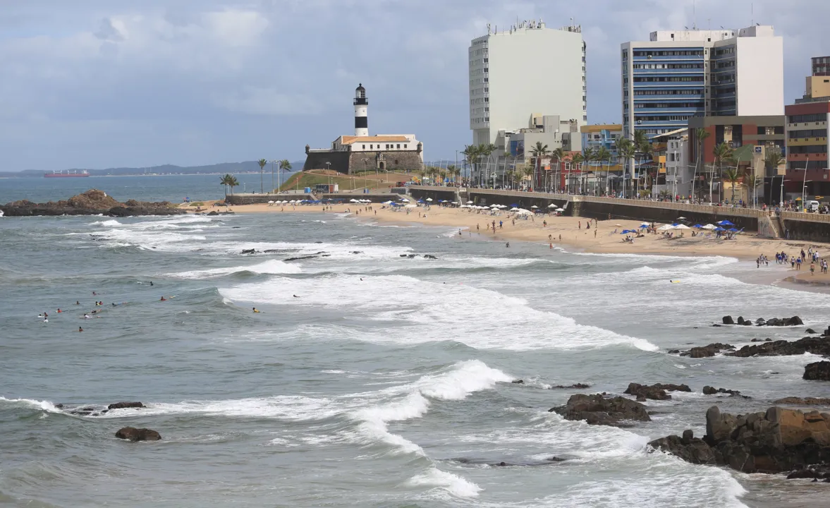 Farol da Barra é uma das praias impróprias para banho