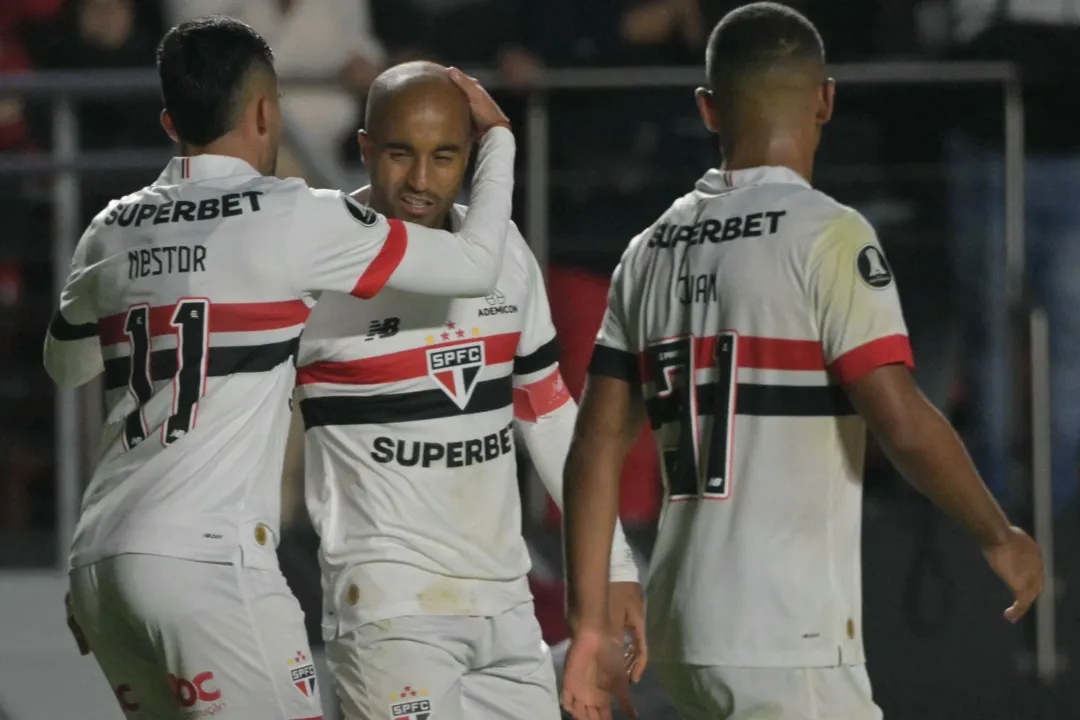 São Paulo venceu o Talleres por 2 a 0 na noite desta quarta-feira, 29