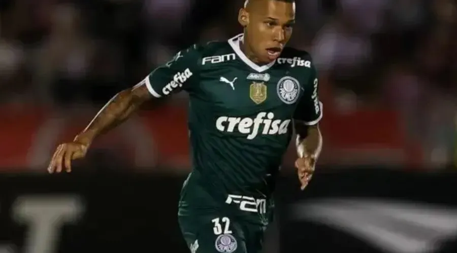 Gustavo Garcia foi revelado nas categorias de base do Palmeiras