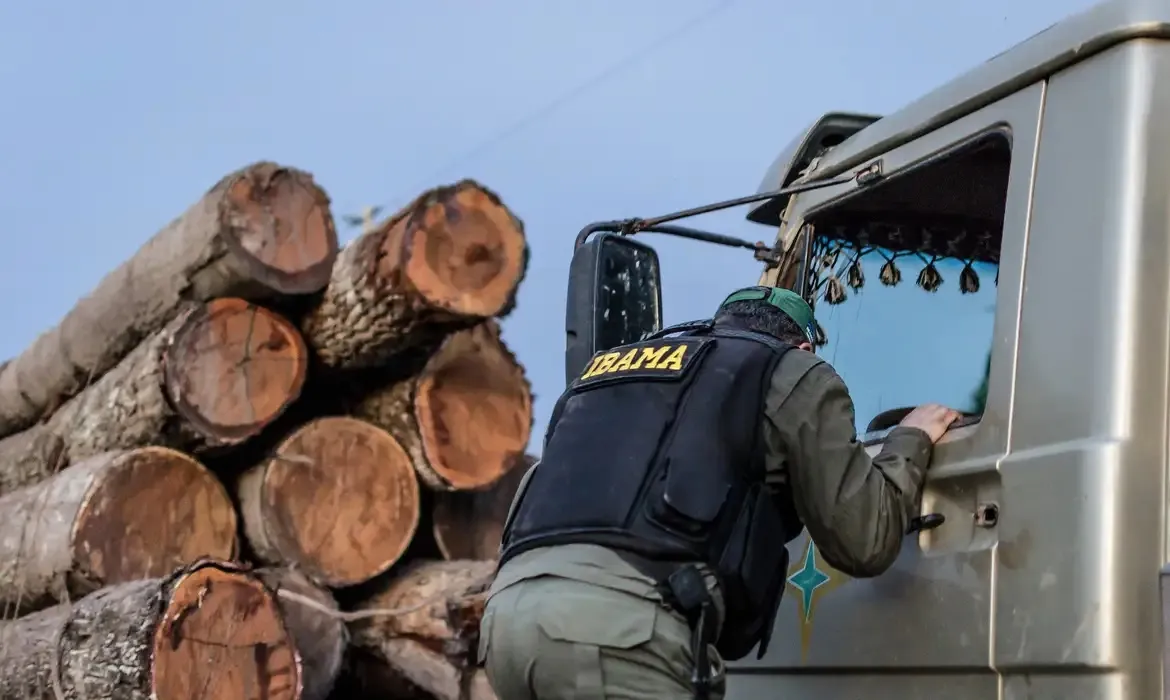 Imagem ilustrativa da imagem Servidor do Ibama acusado de pedir propina é condenado à prisão