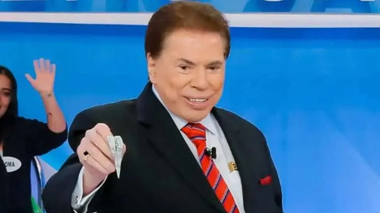 Imagem ilustrativa da imagem Silvio Santos é internado em São Paulo após diagnóstico de H1N1