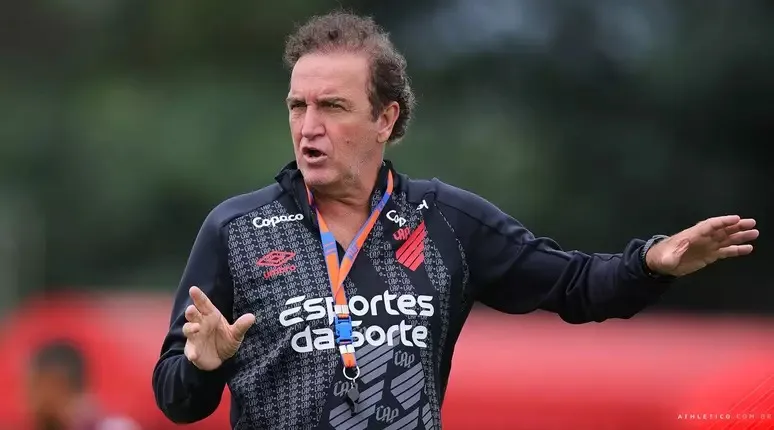 Cuca é treinador do Athletico Paranaense