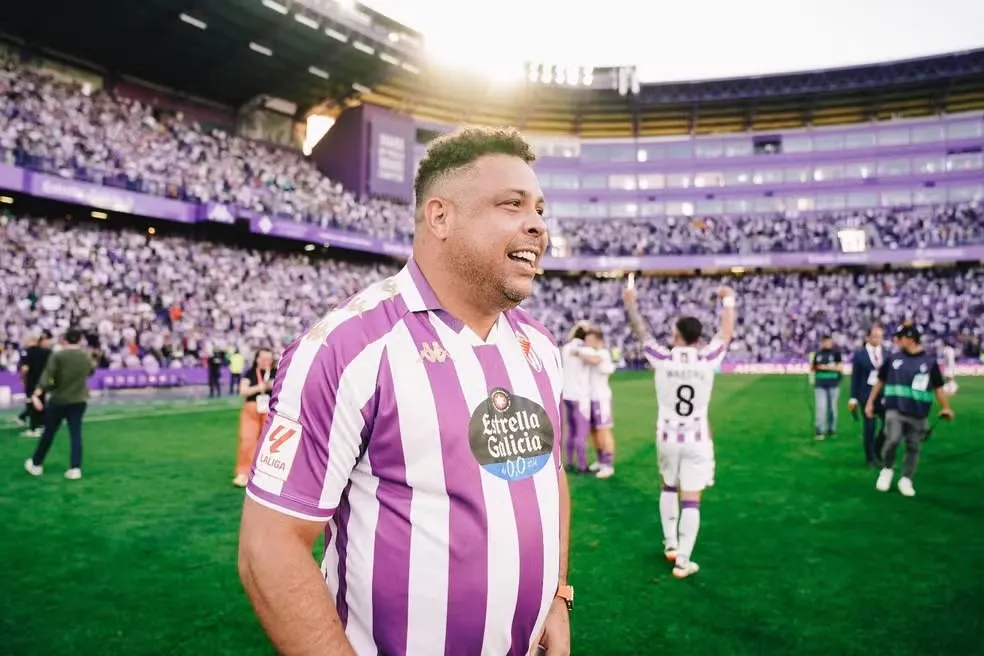 Ronaldo comemora acesso do Valladolid