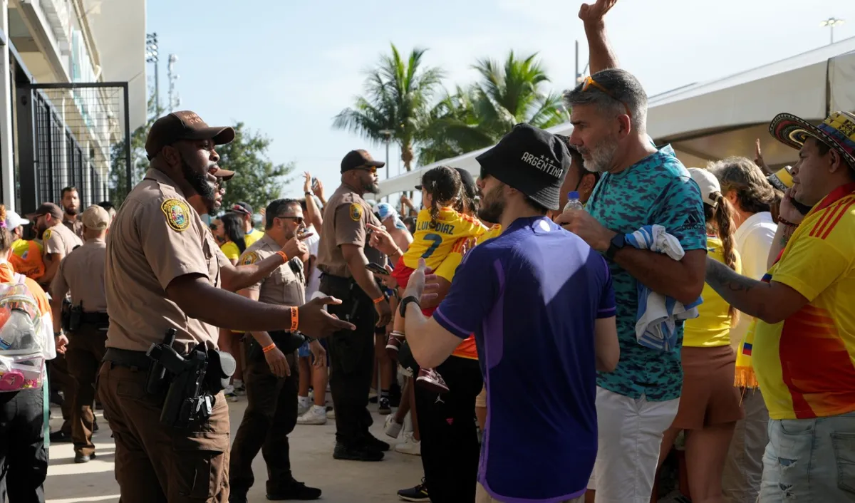 Grandes filas se formaram na entrada do estádio em Miami