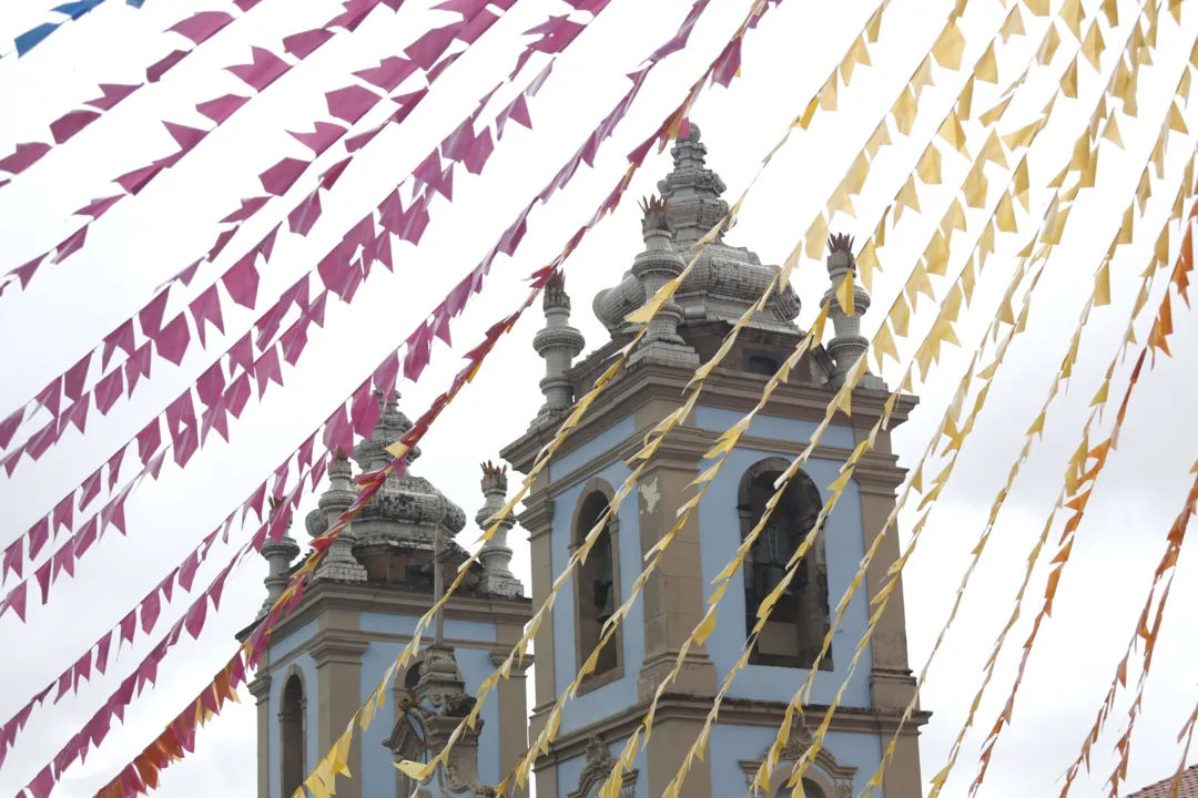 Festa em Salvador valoriza quadrilhas e samba junino